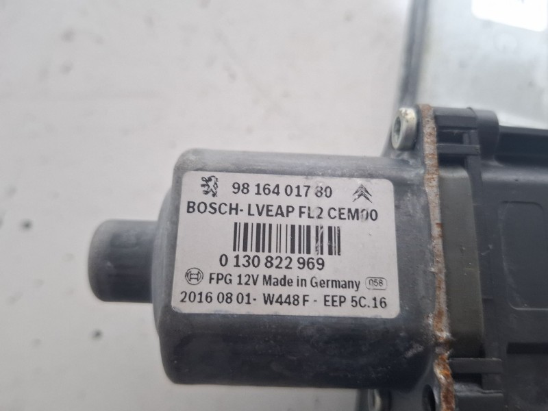 Recambio de elevalunas delantero izquierdo para peugeot 208 referencia OEM IAM 0130822969 / 9816402180 / 9816401780 /  