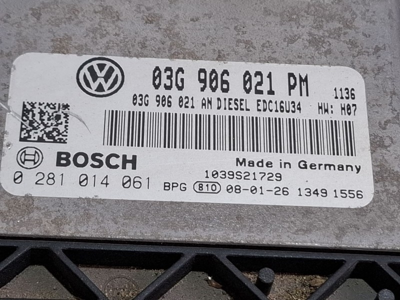 Recambio de centralita motor para volkswagen golf referencia OEM IAM 0281014061 / 03G906021PM  