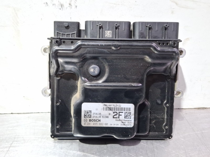 Recambio de motor arranque para dacia logan referencia OEM IAM 233003759R-B / 0001170647  