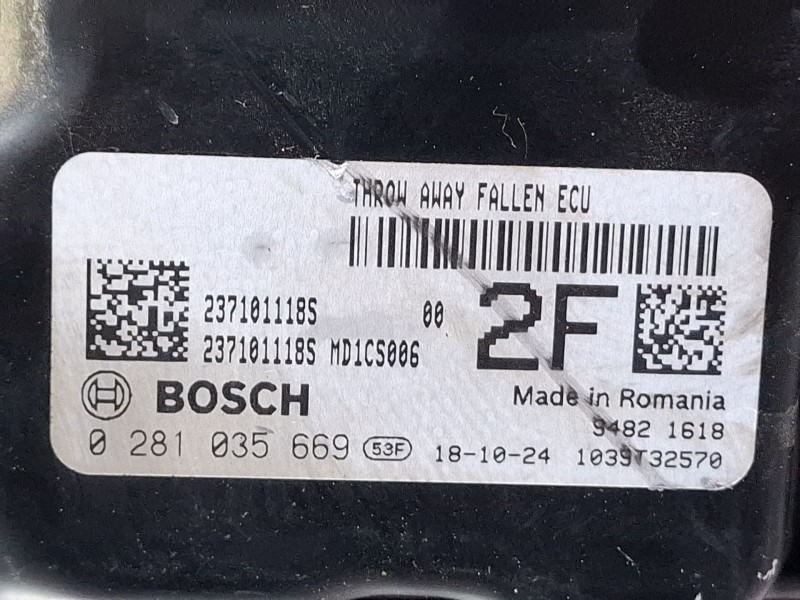 Recambio de motor arranque para dacia logan referencia OEM IAM 233003759R-B / 0001170647  