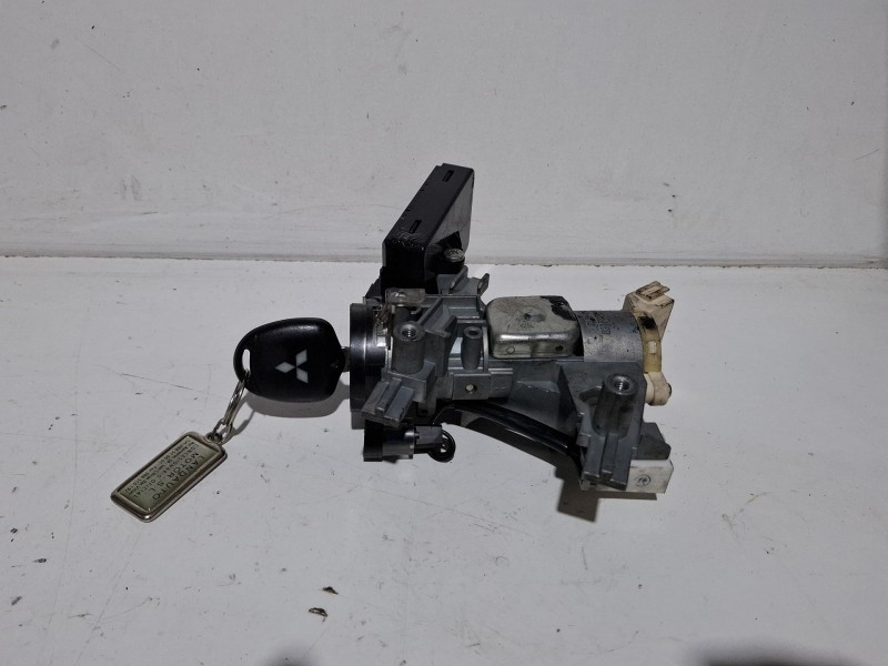 Recambio de conmutador de arranque para mitsubishi outlander referencia OEM IAM 2006DJ1881  