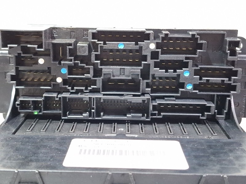 Recambio de caja reles / fusibles para mercedes-benz clk referencia OEM IAM 2039060005 / 5DK00848558  