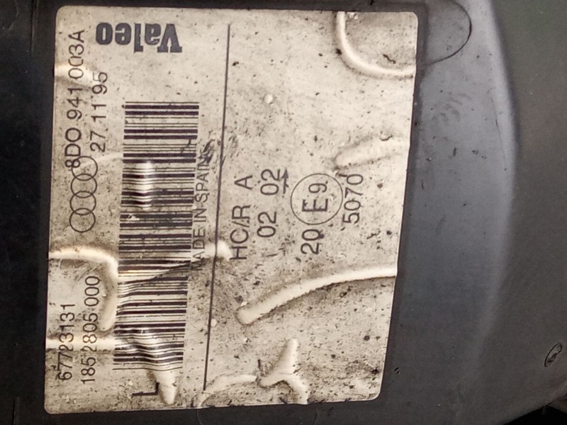 Recambio de faro delantero izquierdo para audi a4 referencia OEM IAM   