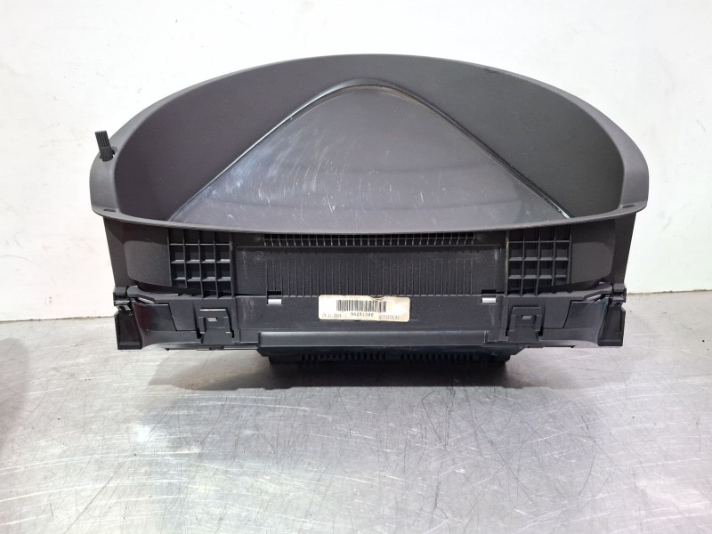 Recambio de cuenta kilometros para mercedes-benz clk referencia OEM IAM A2095409947  