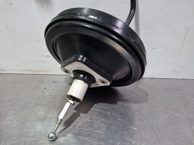 Recambio de servofreno para audi a4 referencia OEM IAM 8D0612105G  