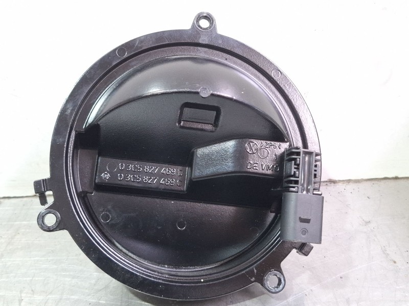 Recambio de maneta exterior porton para volkswagen golf referencia OEM IAM 3C5827469D  