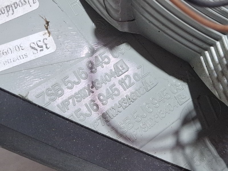 Recambio de piloto trasero derecho para skoda fabia referencia OEM IAM 5J6945096  