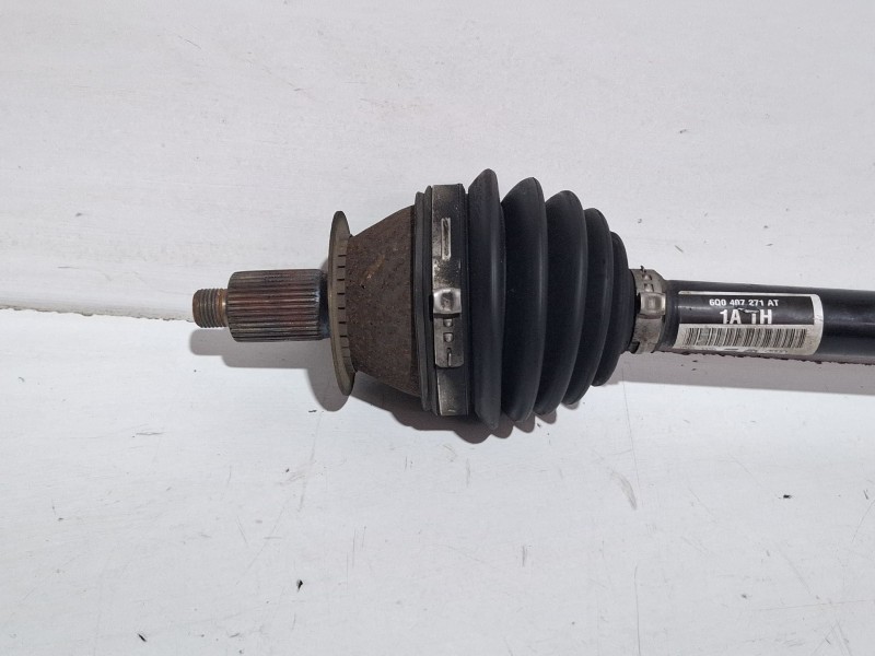 Recambio de palier izquierdo para skoda fabia referencia OEM IAM 6Q0407271AT  