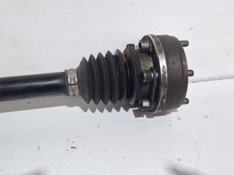 Recambio de palier izquierdo para skoda fabia referencia OEM IAM 6Q0407271AT  