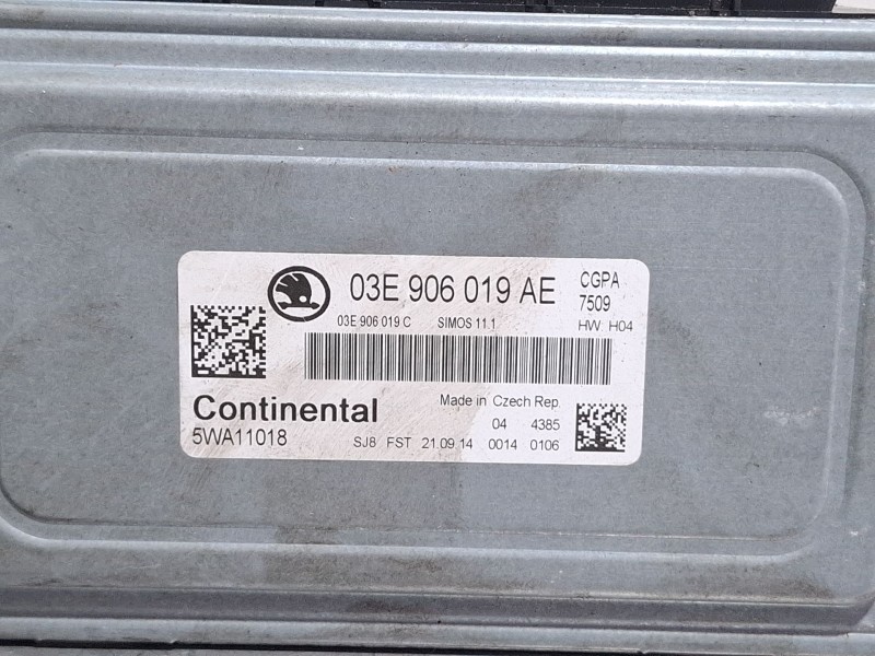 Recambio de centralita motor para skoda fabia referencia OEM IAM 03E906019C / 03E906019AE / 5WA11018  