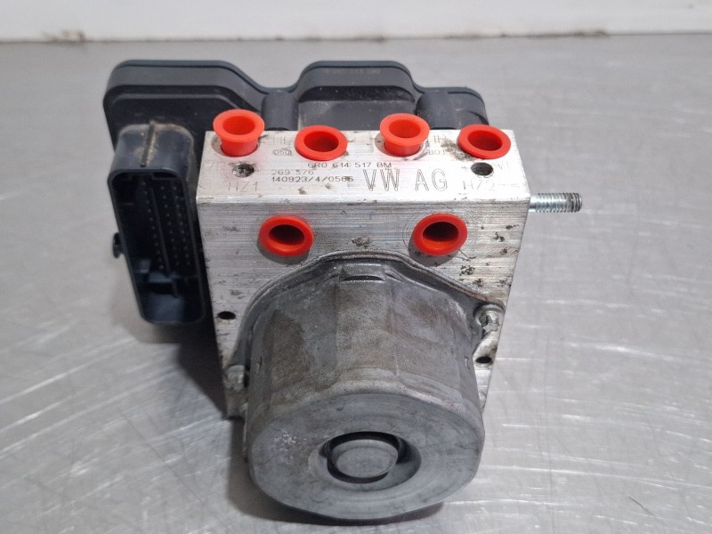 Recambio de modulo abs para skoda fabia referencia OEM IAM 6R0614517BM / 6R0907379BJ  