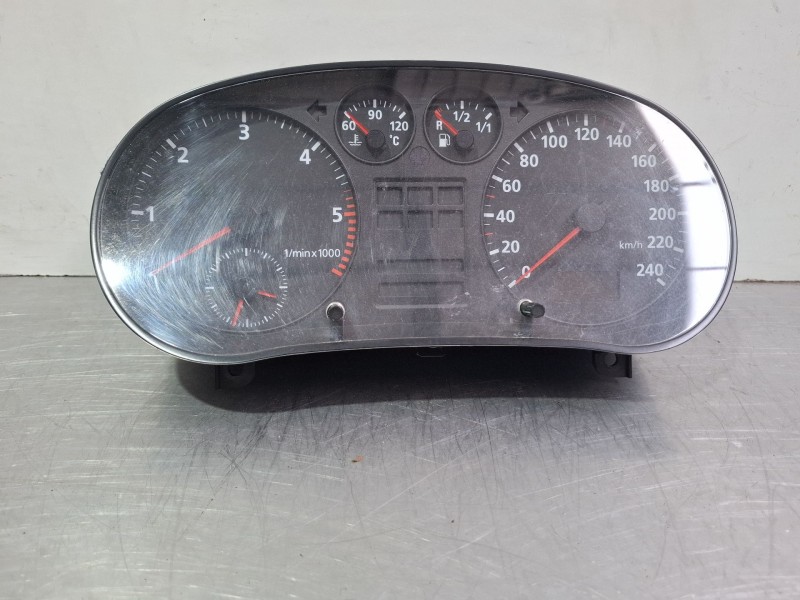 Recambio de cuenta kilometros para audi a3 referencia OEM IAM 88311245  