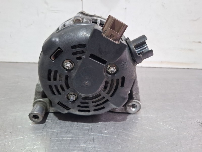 Recambio de alternador para ford kuga referencia OEM IAM 063377416010 / MAN7416  
