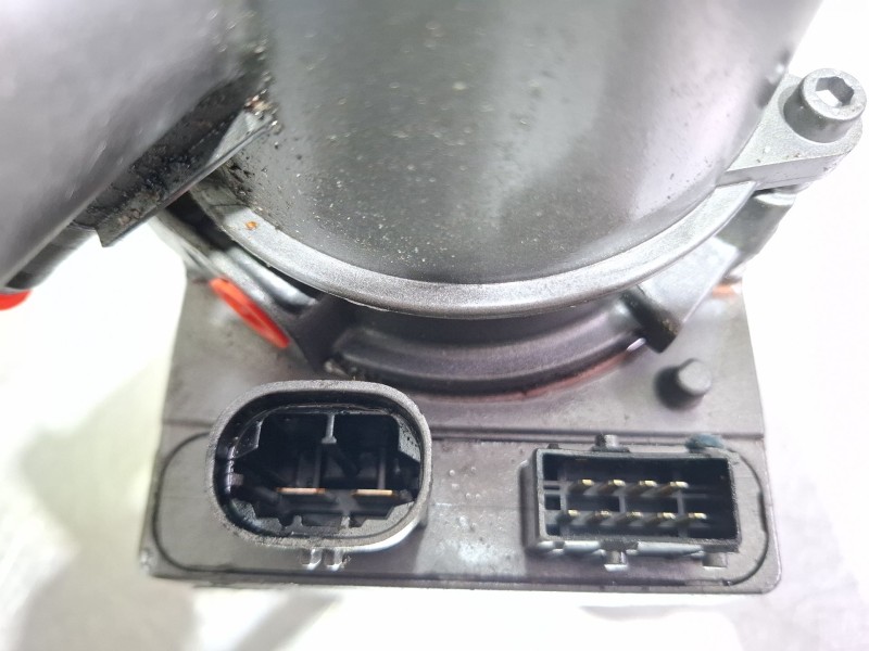 Recambio de bomba direccion eléctrica para peugeot 407 referencia OEM IAM   