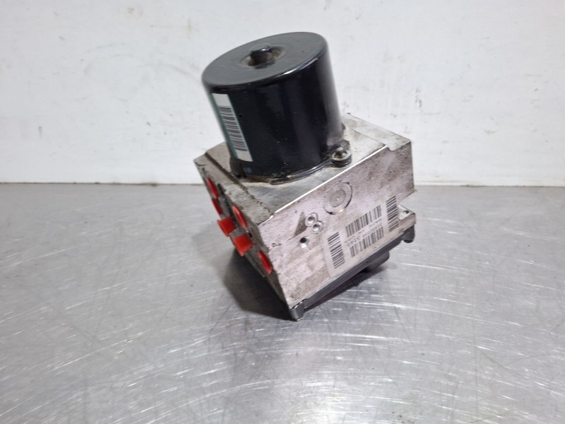 Recambio de modulo abs para peugeot 407 referencia OEM IAM 15710604 / S118676001N  