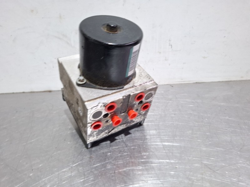 Recambio de modulo abs para peugeot 407 referencia OEM IAM 15710604 / S118676001N  
