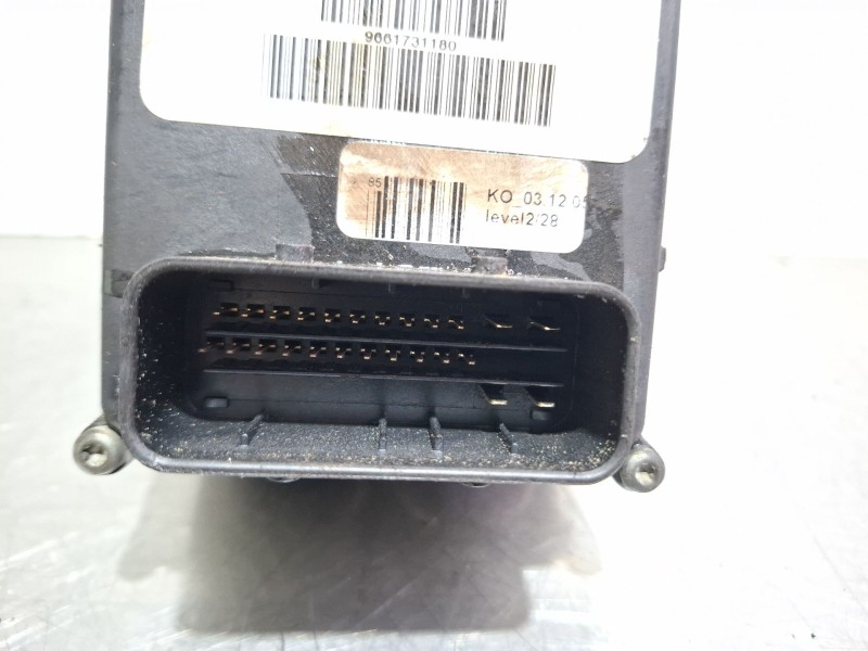 Recambio de modulo abs para peugeot 407 referencia OEM IAM 15710604 / S118676001N  