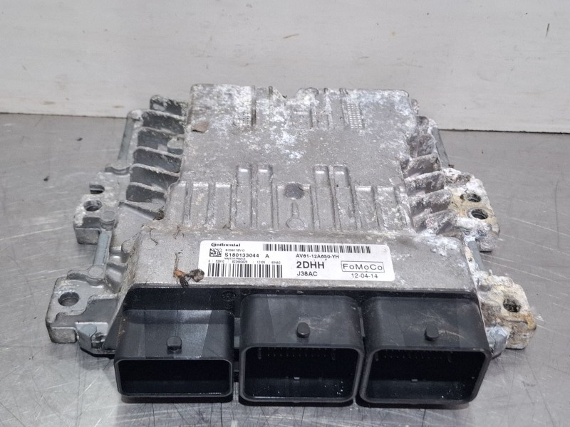 Recambio de centralita motor para ford cmax referencia OEM IAM S180133044  