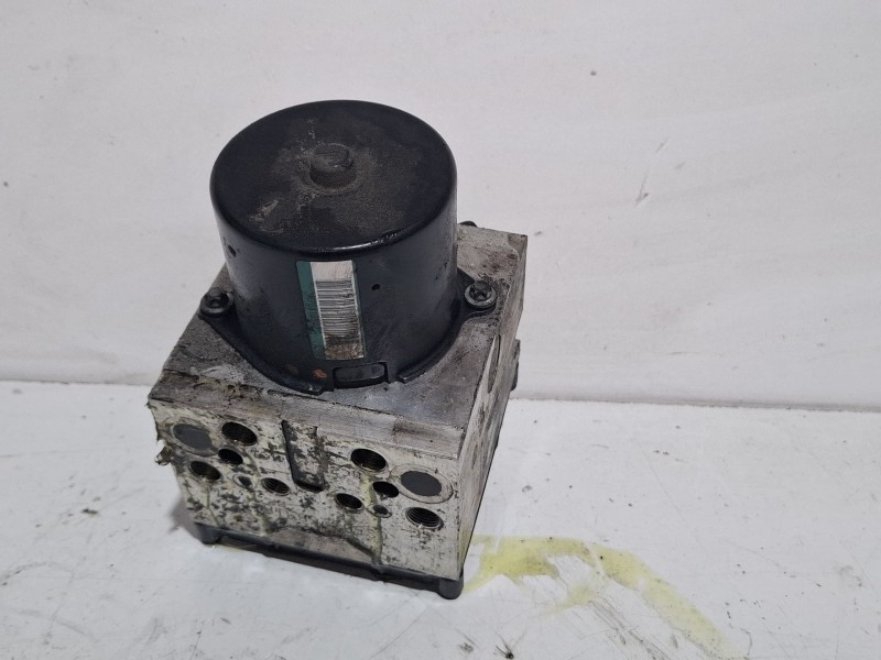Recambio de modulo abs para peugeot 407 sw 2.0 hd 136 cv referencia OEM IAM 15710601  