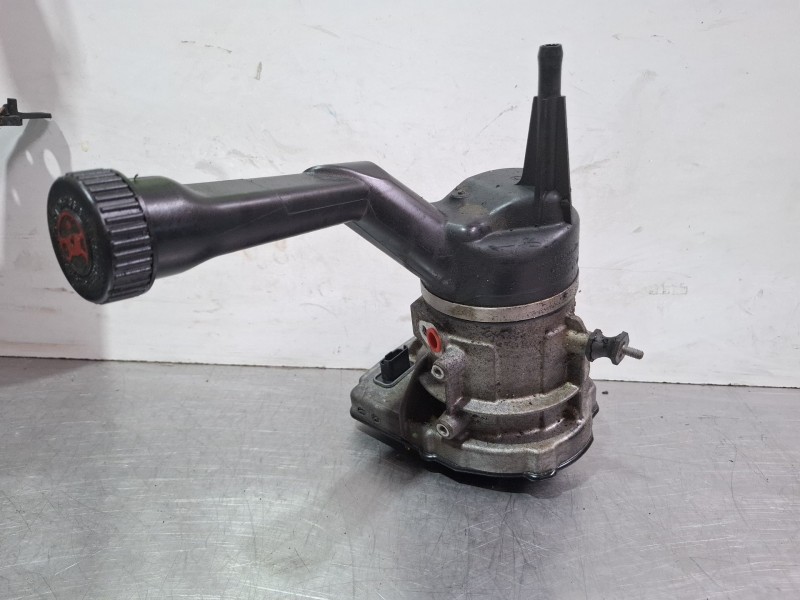 Recambio de bomba servodireccion para peugeot 308 referencia OEM IAM 9684979180  