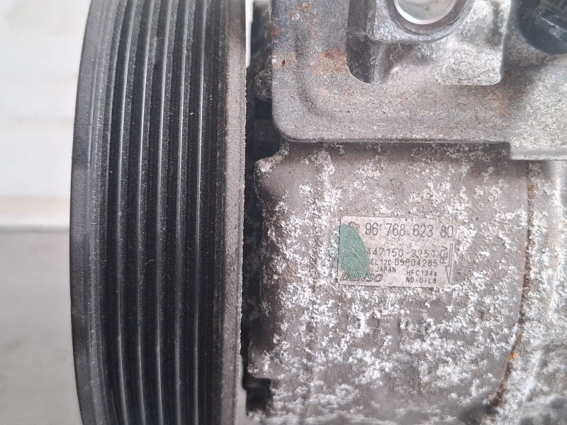 Recambio de compresor aire acondicionado para peugeot 308 referencia OEM IAM 9676862380 / 4471503251  