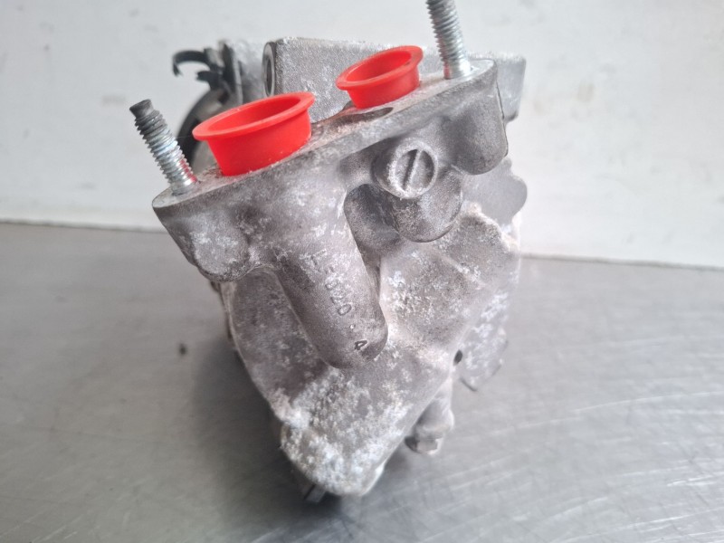 Recambio de compresor aire acondicionado para peugeot 308 referencia OEM IAM 9676862380 / 4471503251  