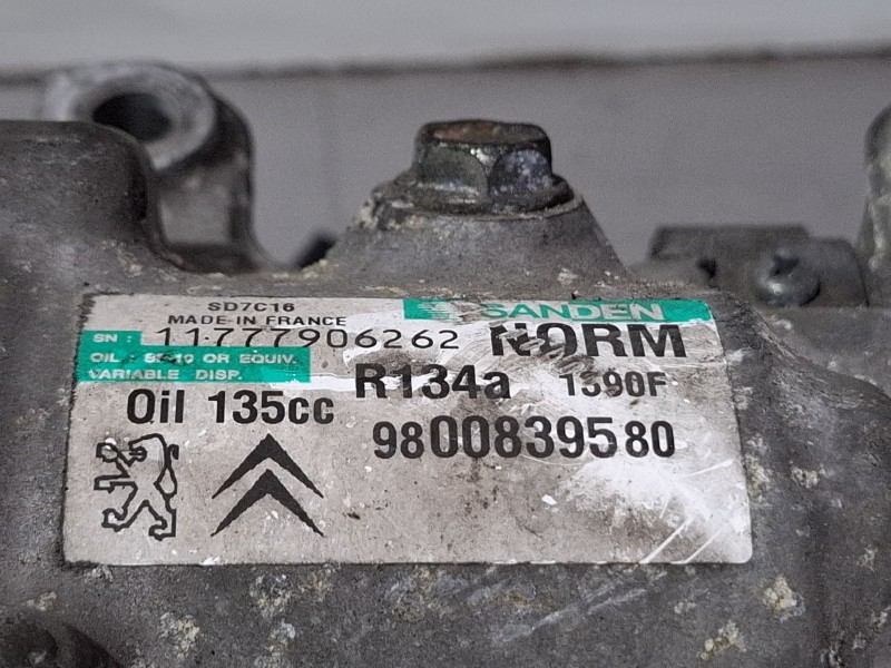 Recambio de compresor aire acondicionado para peugeot 3008 referencia OEM IAM 9800839580  