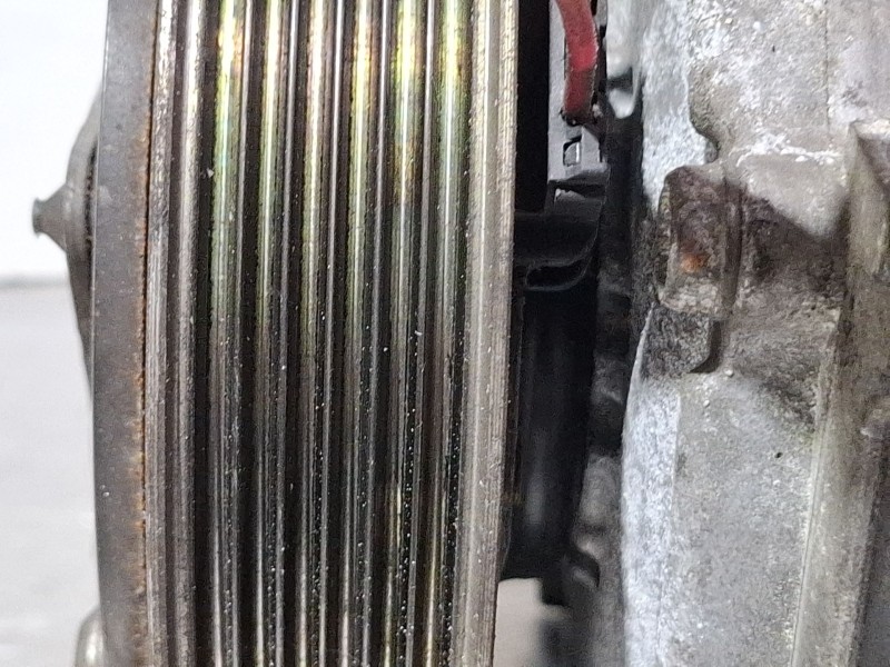 Recambio de compresor aire acondicionado para peugeot 3008 referencia OEM IAM 9800839580  