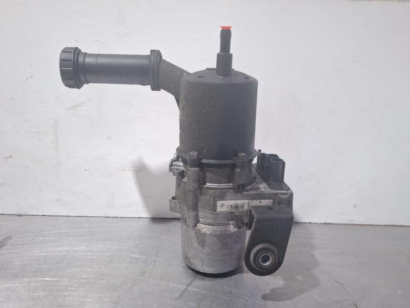 Recambio de bomba servodireccion para peugeot 3008 referencia OEM IAM HPIA5101811B  