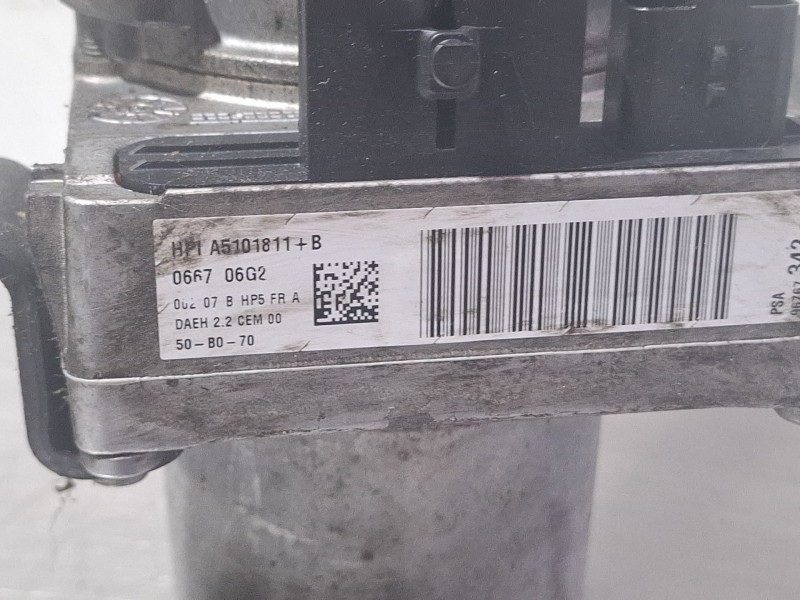 Recambio de bomba servodireccion para peugeot 3008 referencia OEM IAM HPIA5101811B  