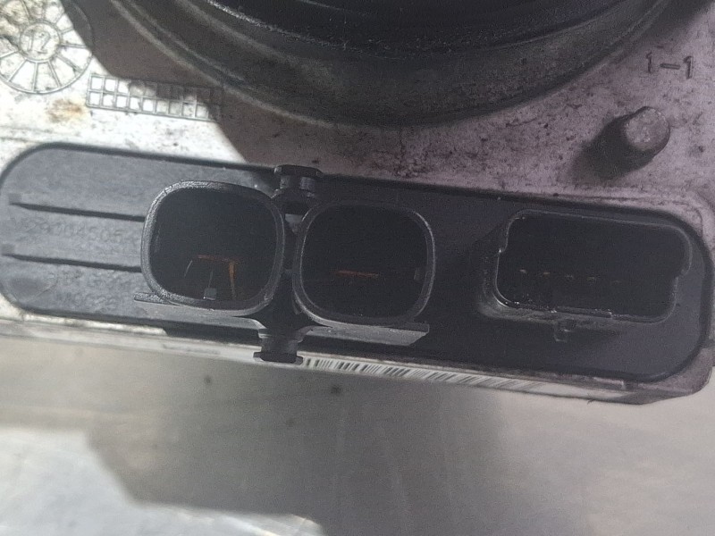 Recambio de bomba servodireccion para peugeot 3008 referencia OEM IAM HPIA5101811B  