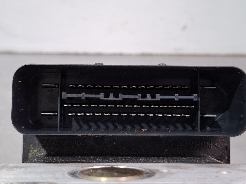 Recambio de modulo abs para bmw 318 referencia OEM IAM 6759073  