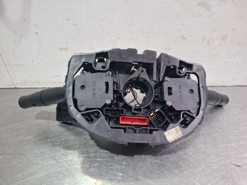 Recambio de mando multifuncion para renault megane referencia OEM IAM 8200155865  