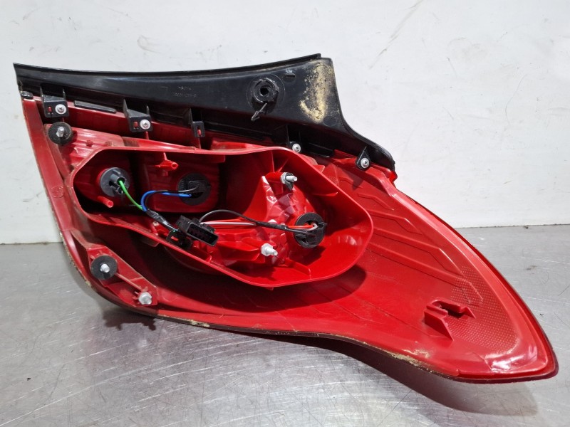 Recambio de piloto trasero izquierdo para opel mokka x referencia OEM IAM 154421983L  