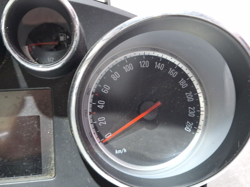 Recambio de cuenta kilometros para opel mokka x referencia OEM IAM 42342754  