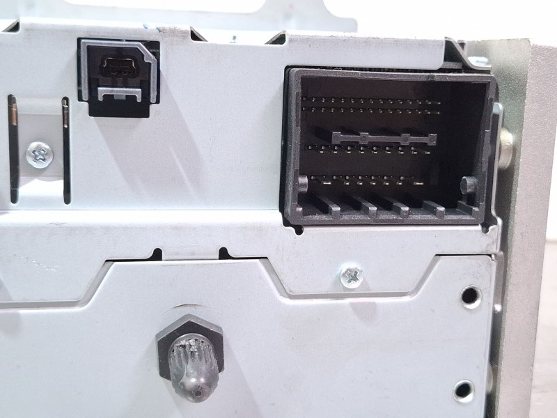 Recambio de sistema audio / radio cd para opel mokka x referencia OEM IAM 42418195  