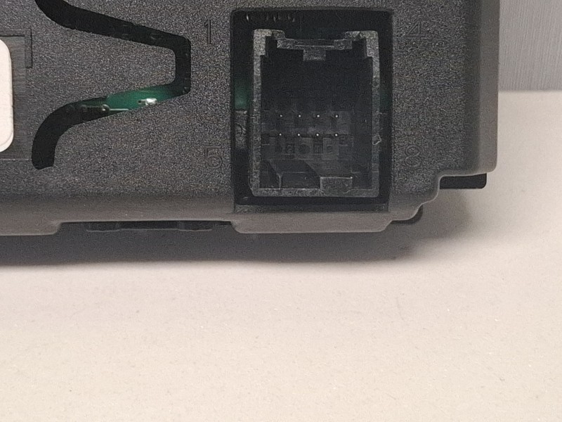 Recambio de pantalla multifuncion para opel mokka x referencia OEM IAM 22915943g  