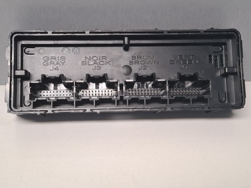 Recambio de modulo electronico para opel mokka x referencia OEM IAM 13506235  