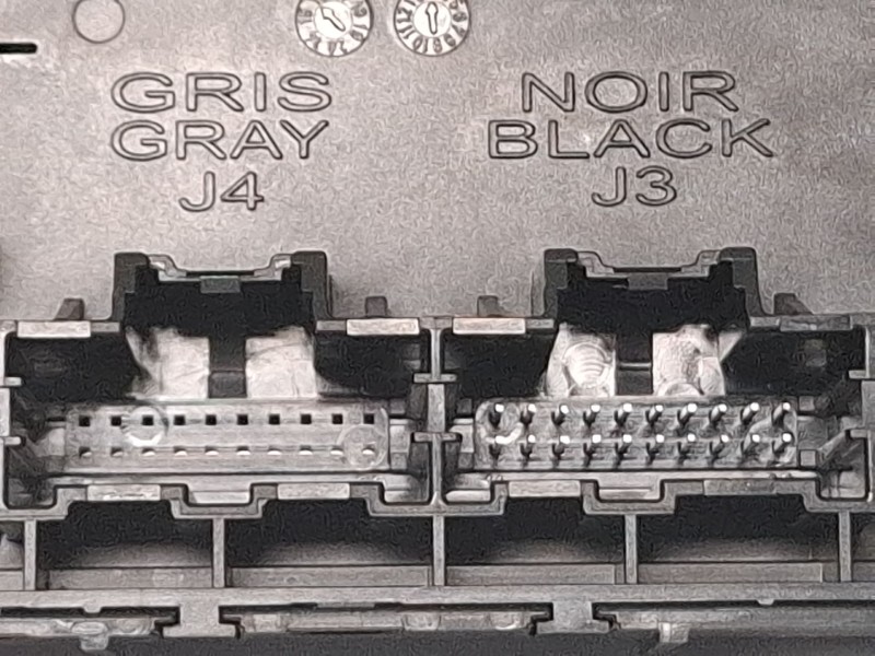 Recambio de modulo electronico para opel mokka x referencia OEM IAM 13506235  