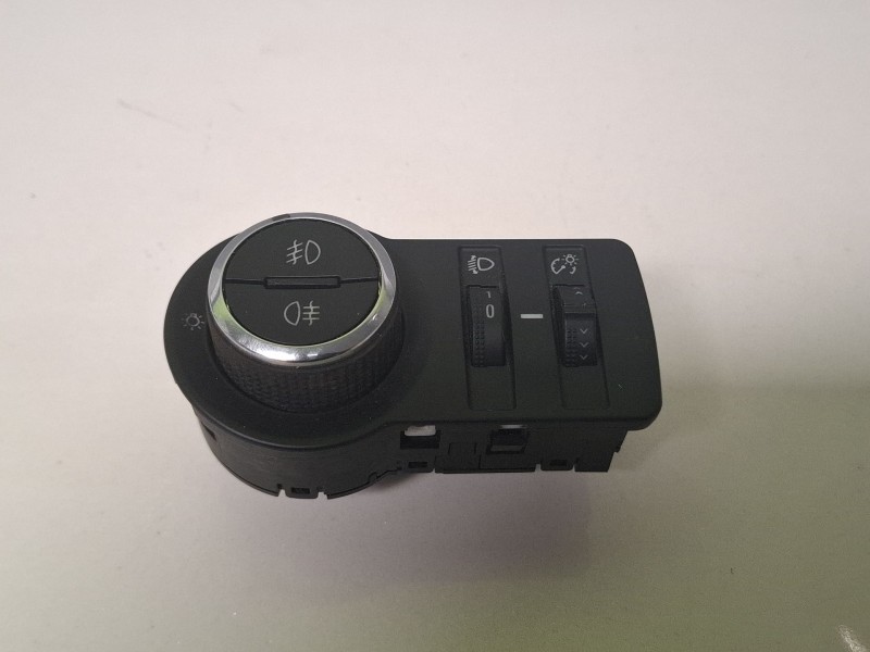 Recambio de mando luces para opel mokka x referencia OEM IAM 95297431  