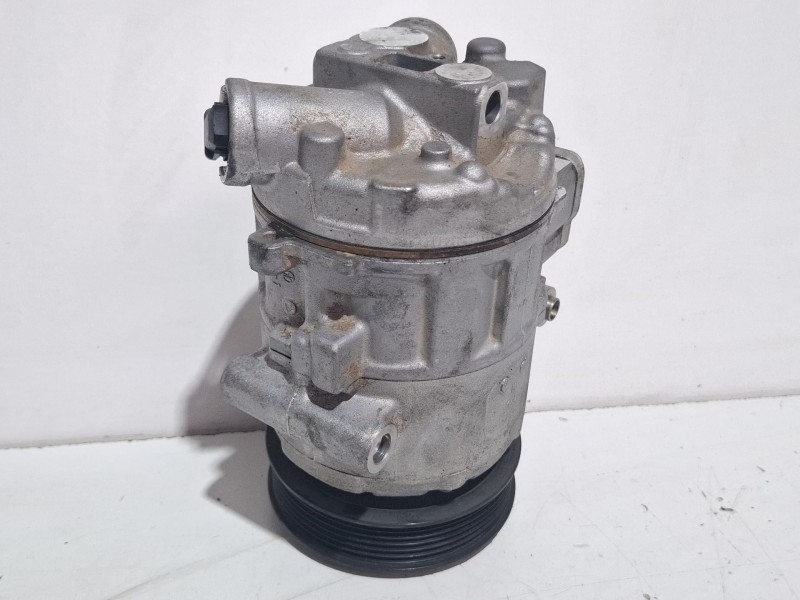 Recambio de compresor aire acondicionado para seat ibiza ii referencia OEM IAM 6Q0820808C  