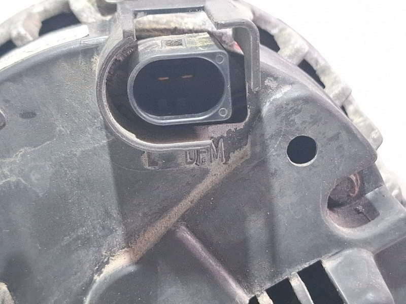 Recambio de alternador para seat ibiza ii referencia OEM IAM 03D903025J  