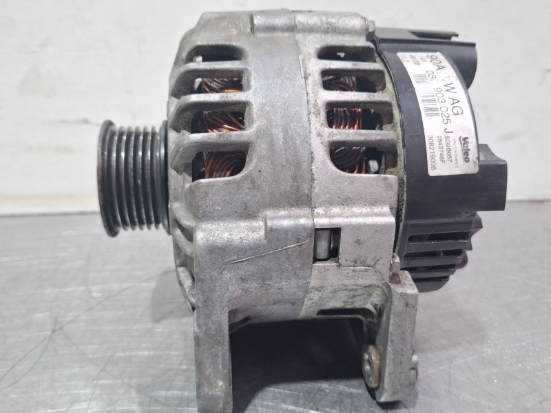 Recambio de alternador para seat ibiza ii referencia OEM IAM 03D903025J  
