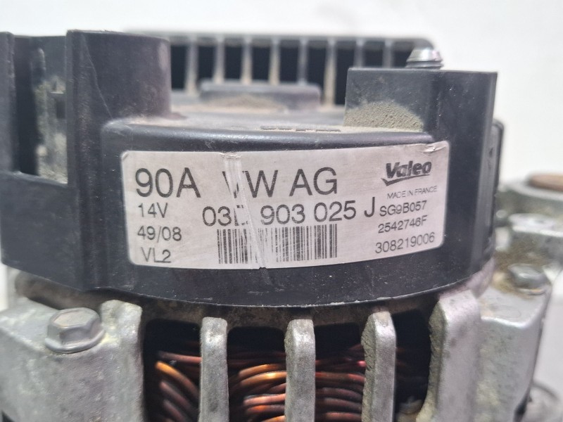Recambio de alternador para seat ibiza ii referencia OEM IAM 03D903025J  