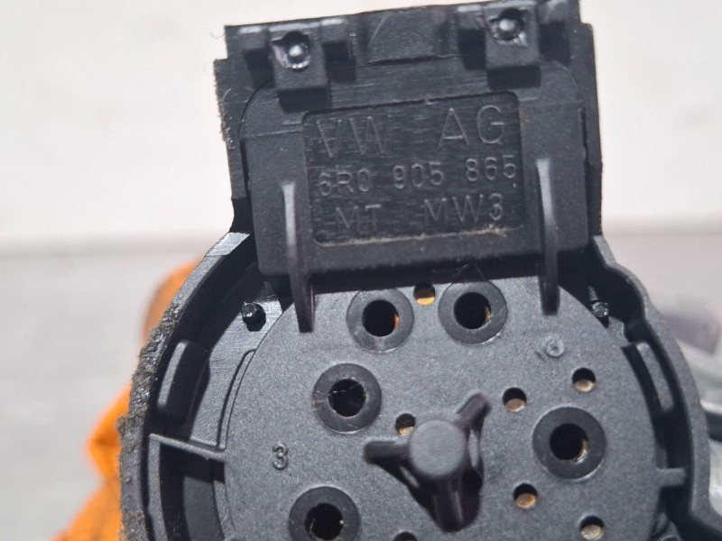 Recambio de conmutador de arranque para seat ibiza ii referencia OEM IAM 6R0905851D  