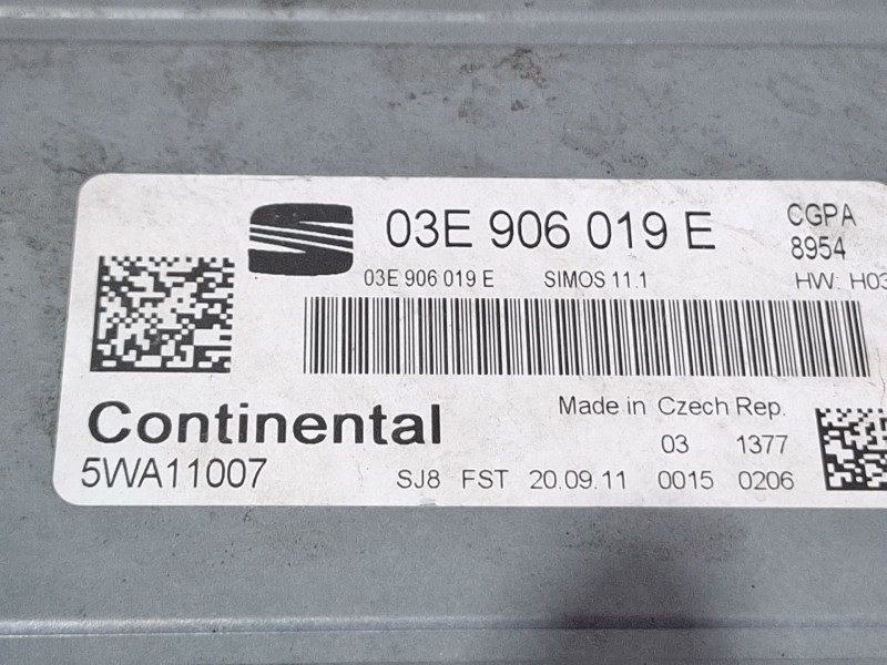 Recambio de centralita motor para seat ibiza ii referencia OEM IAM 03E906019E / 5WA11007  