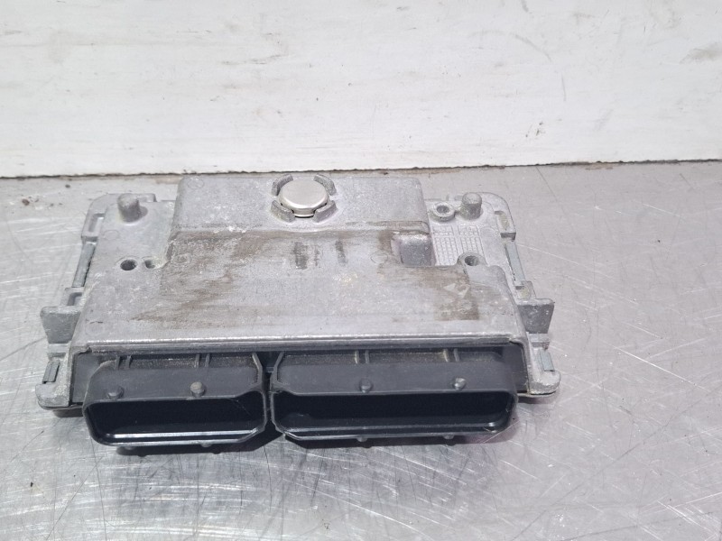 Recambio de centralita motor para seat ibiza ii referencia OEM IAM 03E906019E / 5WA11007  