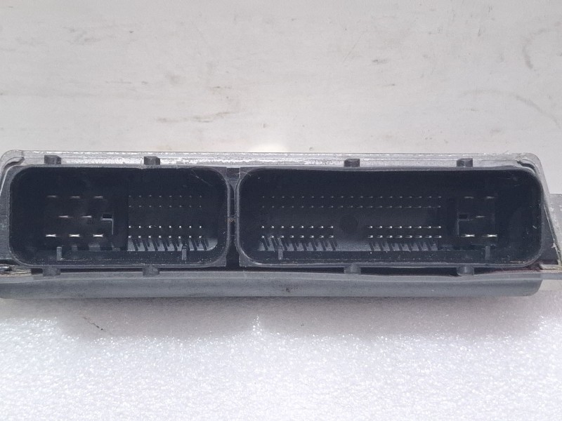 Recambio de centralita motor para seat ibiza ii referencia OEM IAM 03E906019E / 5WA11007  