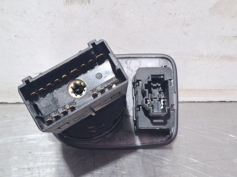Recambio de mando luces para seat ibiza ii referencia OEM IAM 6J1941531H  