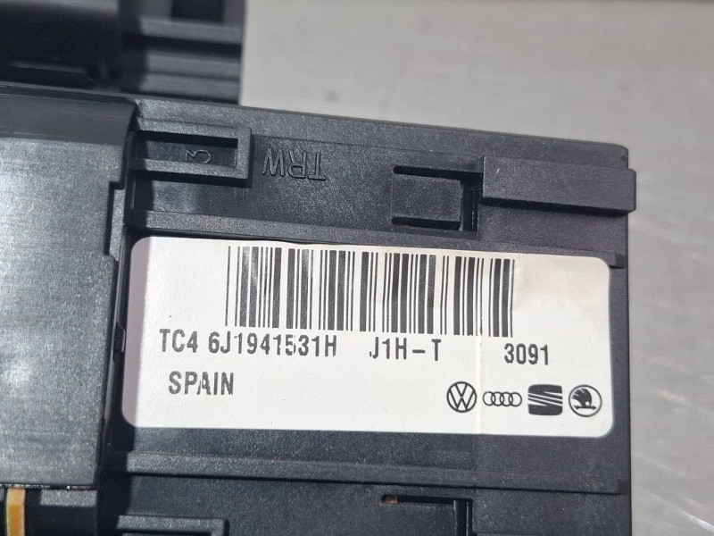 Recambio de mando luces para seat ibiza ii referencia OEM IAM 6J1941531H  